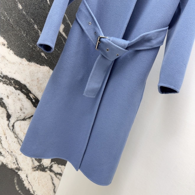 chr1st1an D10r outwear